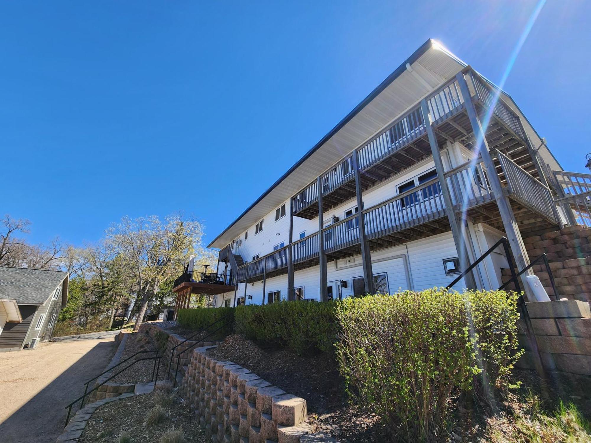 Viking Bay Resort And Lodge Miltona エクステリア 写真